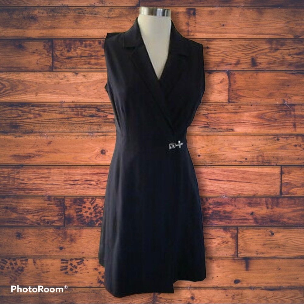 ✨🔥✨ Calvin Klein 👗✨ Sleeveless Wrap Dress ✨👗